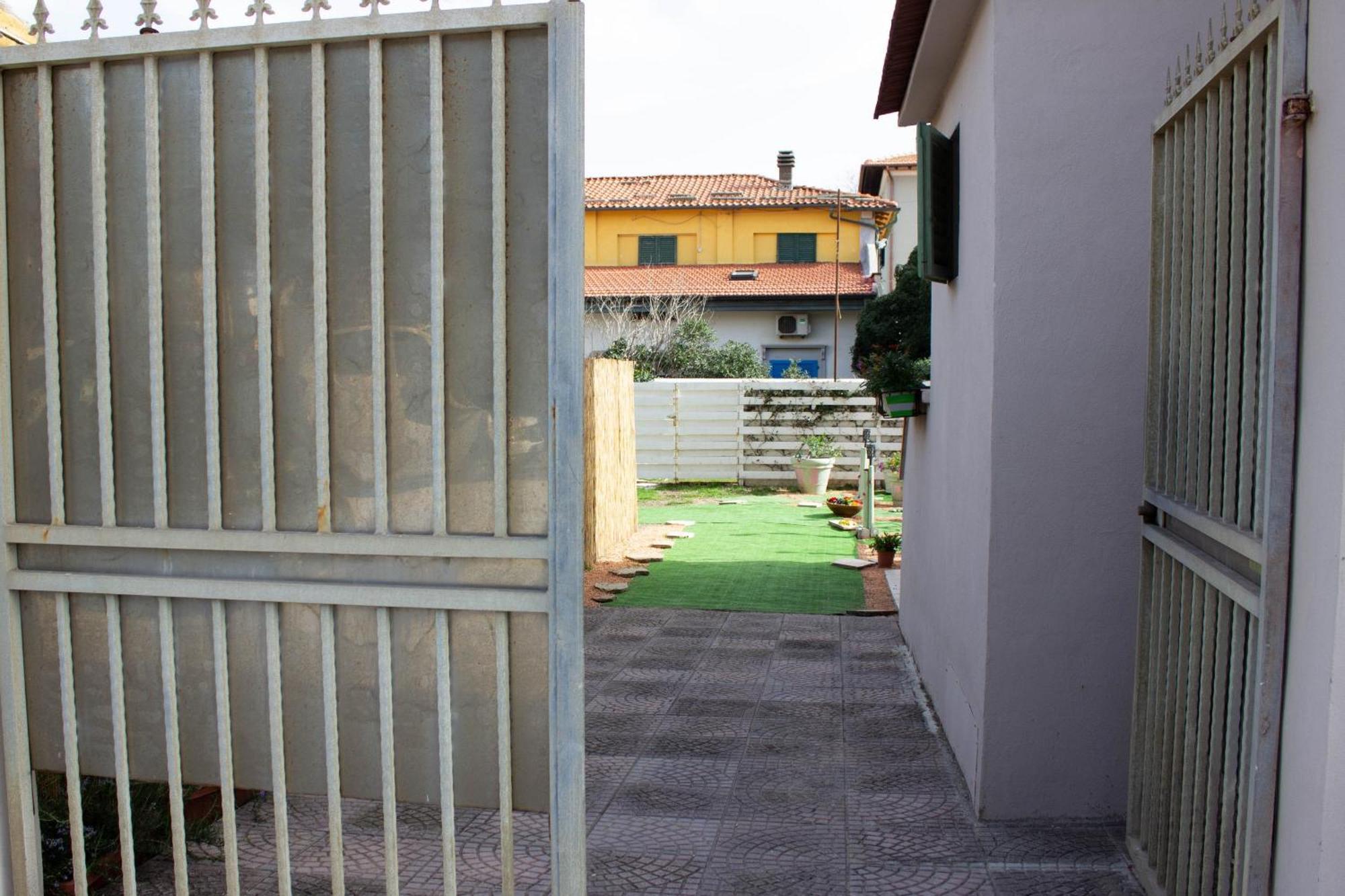 La Coccinella Apartment Marina Di Pisa Bagian luar foto