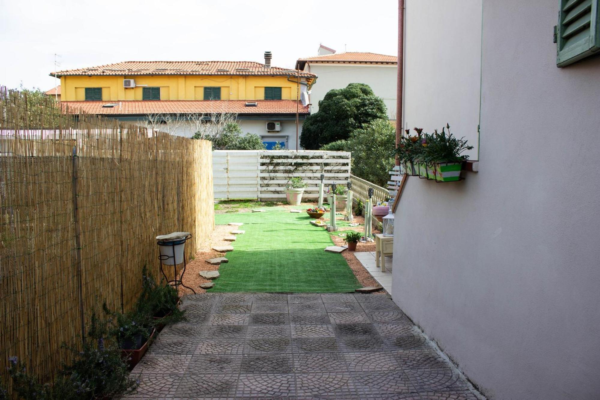 La Coccinella Apartment Marina Di Pisa Bagian luar foto