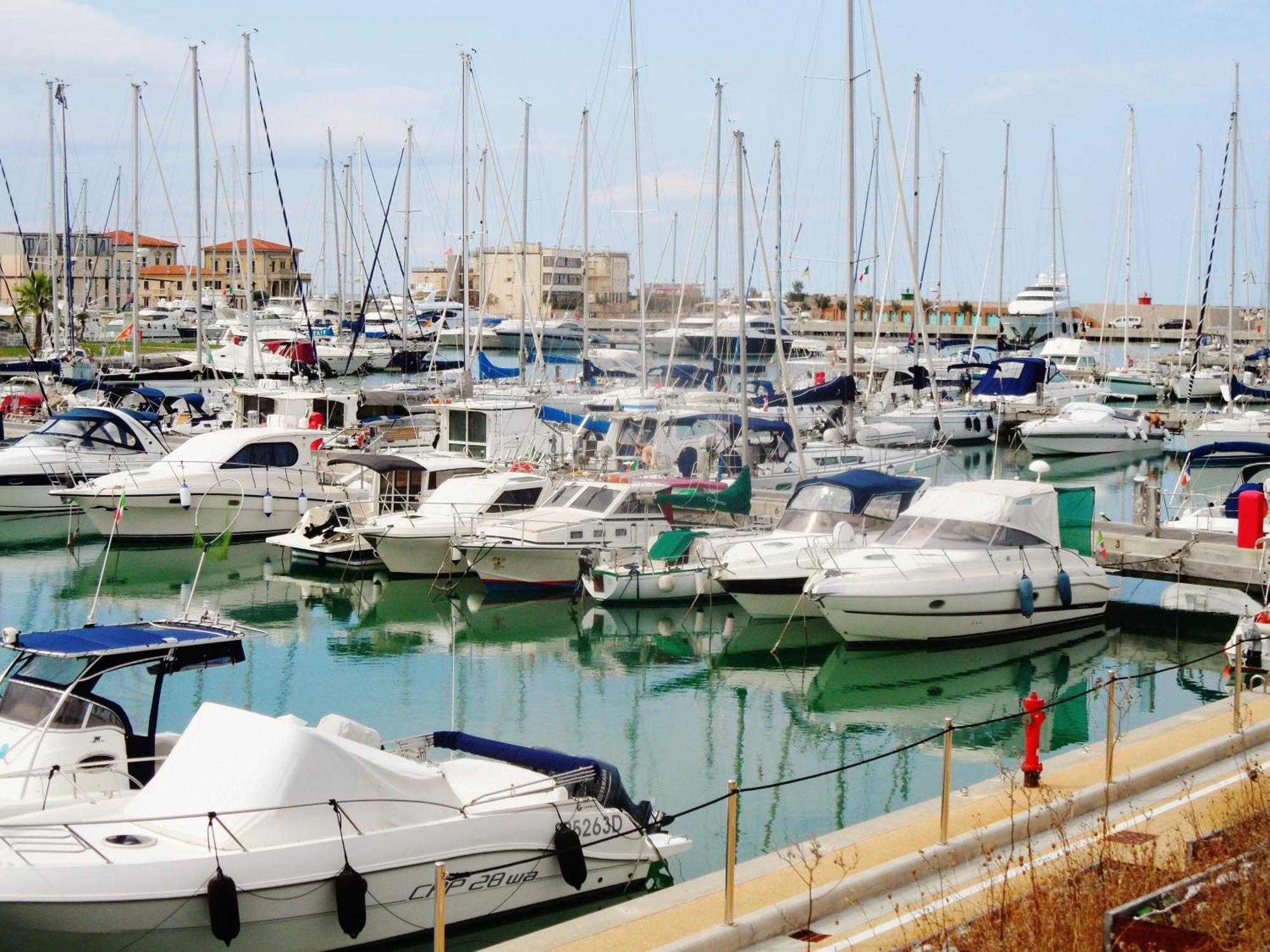 La Coccinella Apartment Marina Di Pisa Bagian luar foto